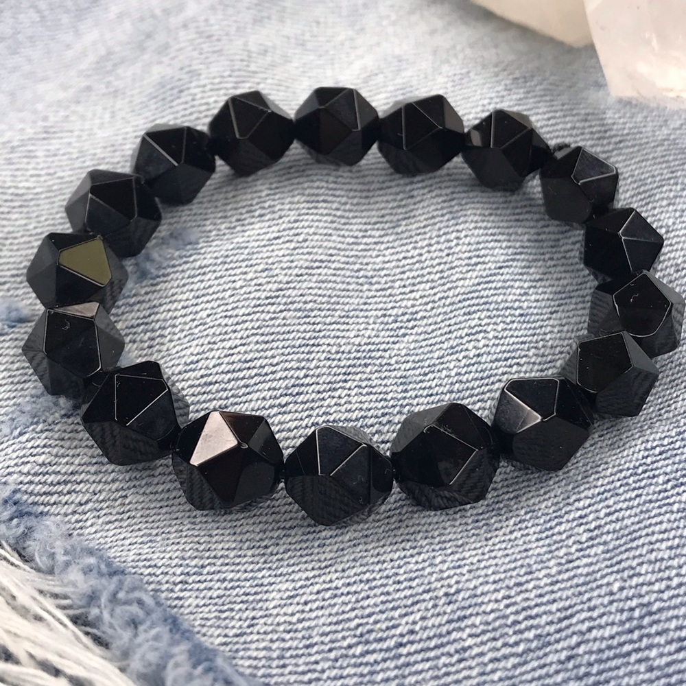 Black Onyx Strength Chunky Star Cut Bracelet